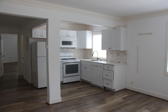 Foto del edificio - 911 N Fillmore St