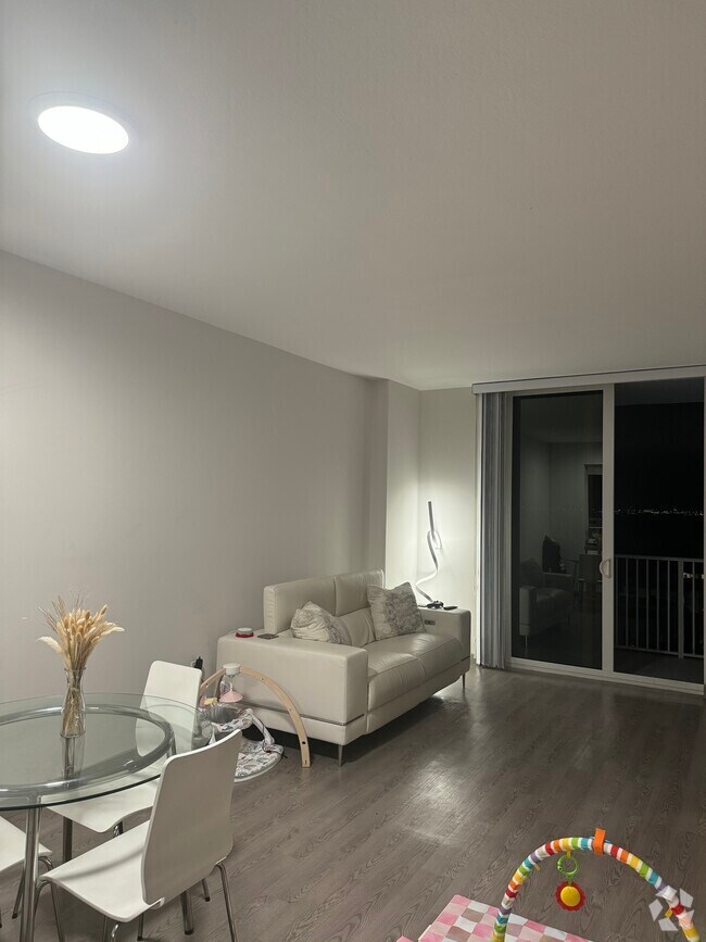 Upper East Side North Apartments for Rent with a Dog Park Miami, FL