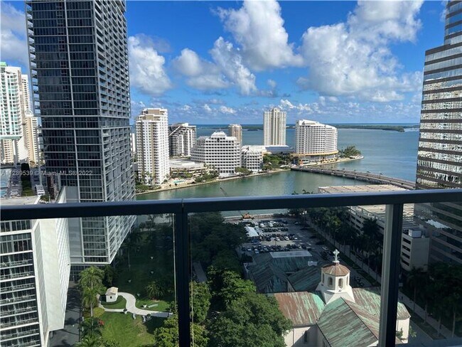 Building Photo - 500 Brickell Ave