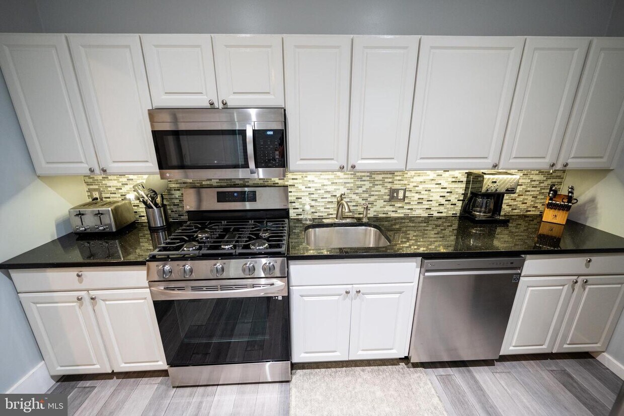 1 W Heath St, Baltimore, MD 21230 Townhome Rentals in Baltimore MD