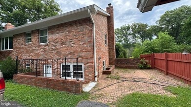Building Photo - 5157 Bonnie Acres Dr