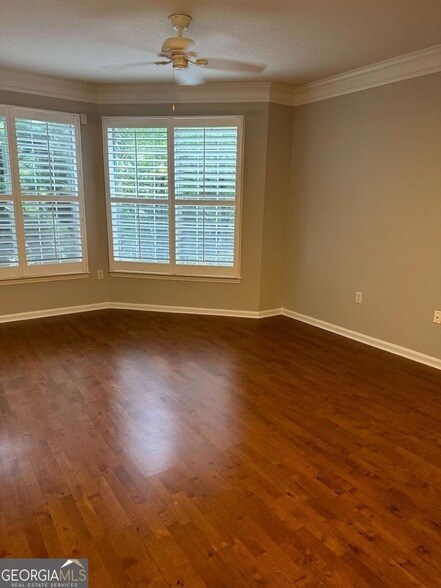 Foto del edificio - 5208 Westchester Ridge NE