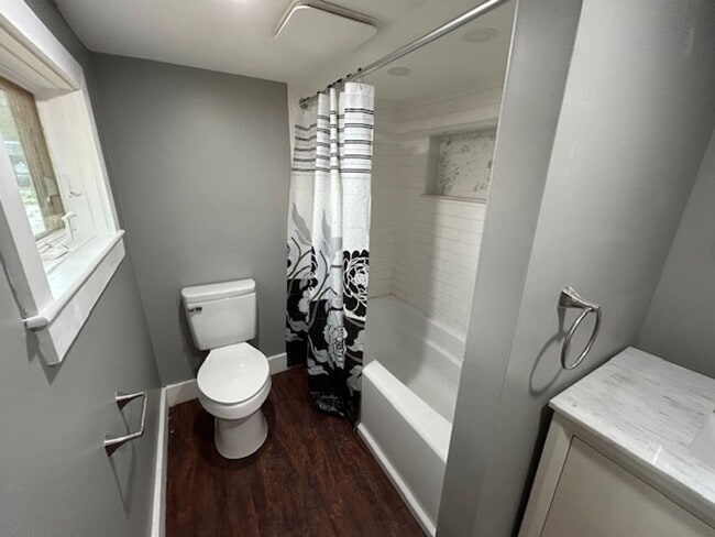 Foto del edificio - 35 Bath Rd