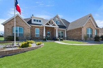 Building Photo - 850 San Saba E