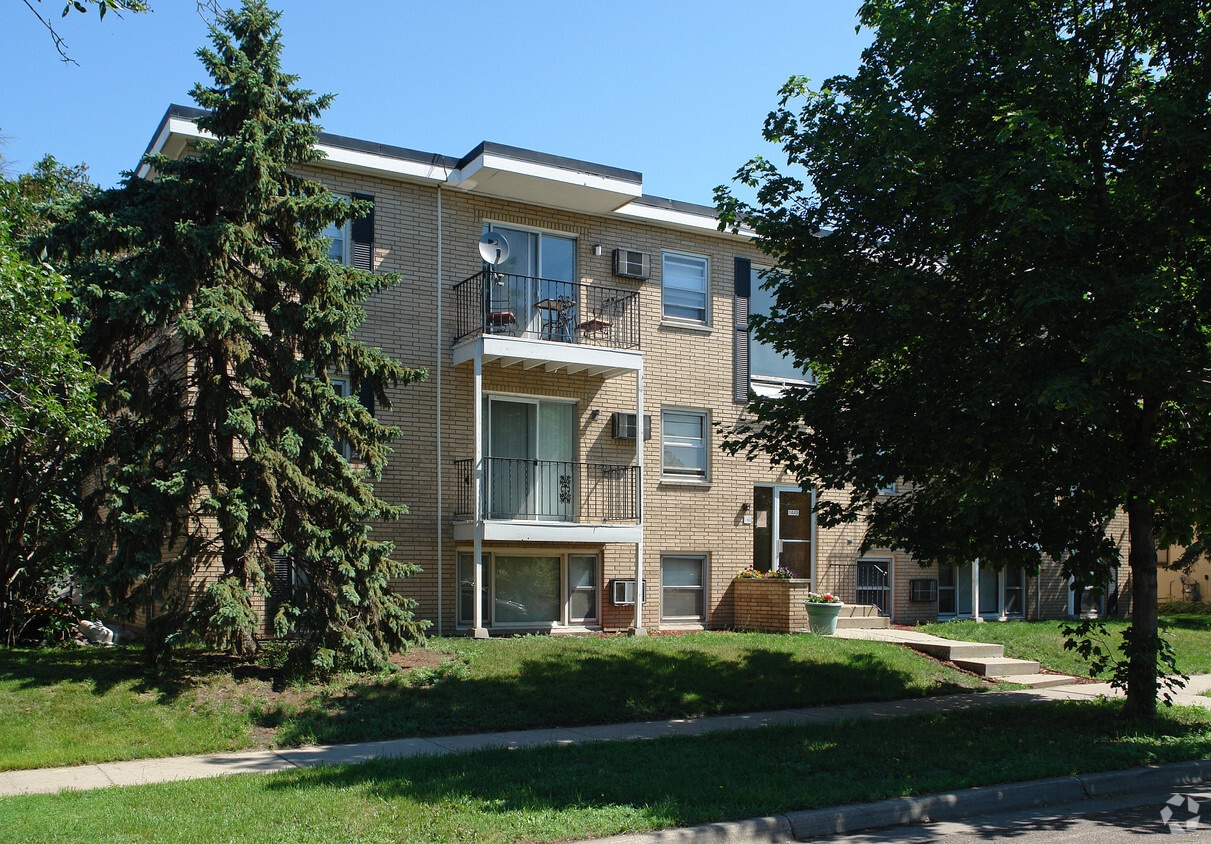 Building Photo - 1449 Wynne Ave