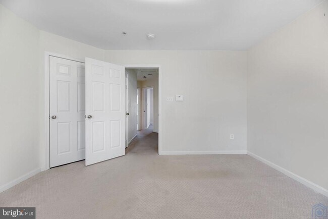 Building Photo - 8026 Forest Ridge Dr