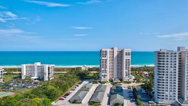 Foto del edificio - 5051 N Hwy A1A