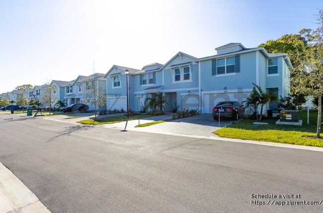 Foto del edificio - 458 Salisbury Cir