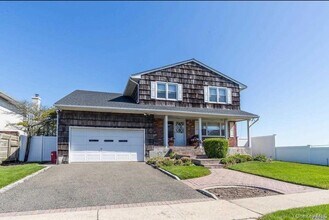 215 Scott Dr