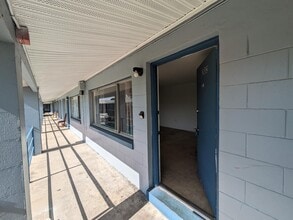 Building Photo - 140 Minna Ln