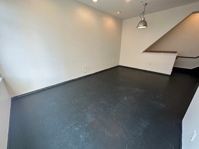 Foto del edificio - 211 E Berkeley St