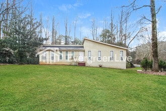 Building Photo - 104 Longstreet Cir