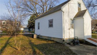 Foto del edificio - 8900 W Plainfield Ave