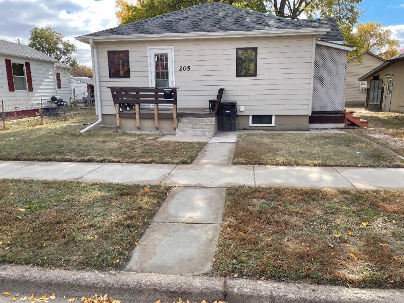 Primary Photo - 205 E 11th Ave