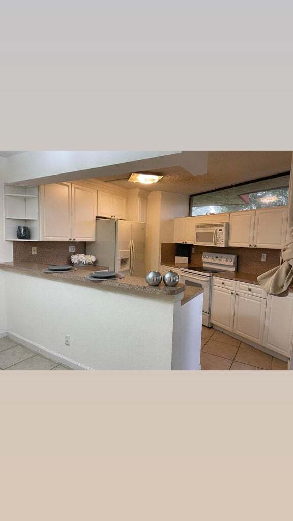 Building Photo - 8159 Severn Dr