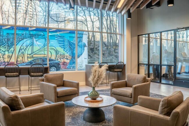 Foto del edificio - 1590 Elmwood Ave