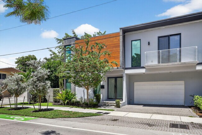 Foto del edificio - 925 NE 6th St