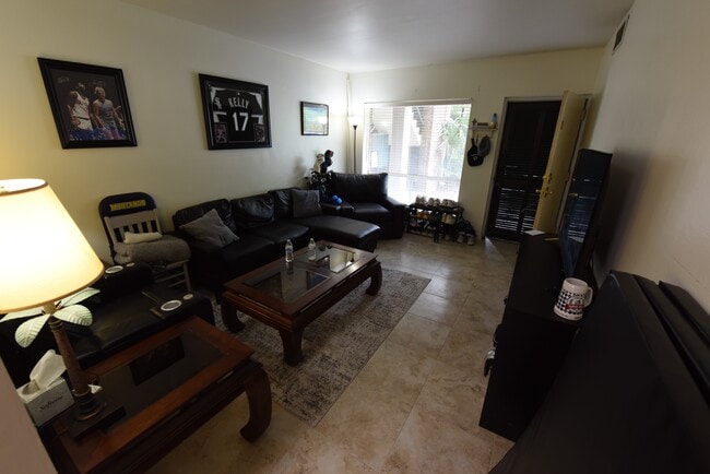 Building Photo - 57 Hanover Cir