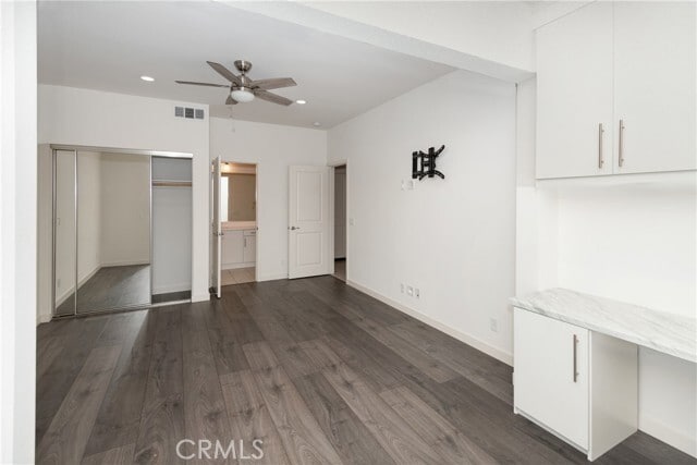 Foto del edificio - 341 Magnet