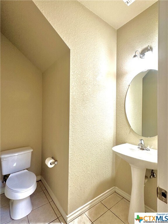 Foto del edificio - 951 Misty Acres Dr