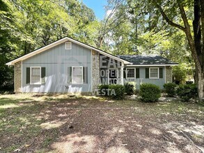 Building Photo - 932 S Confederate Dr