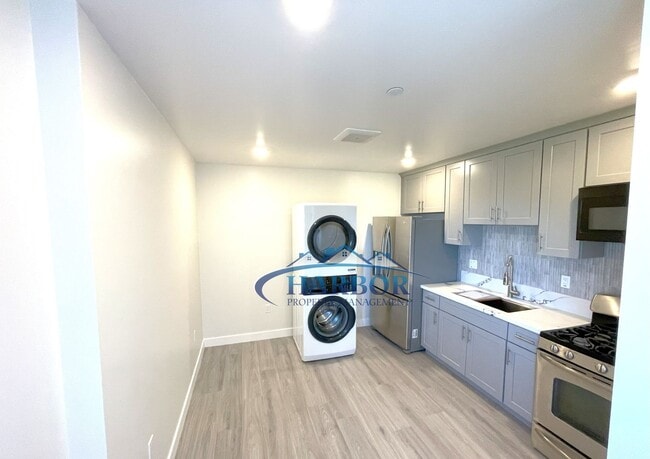 Building Photo - Charming 1-Bedroom 1 Bath with Nature Access