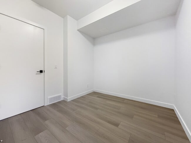 Building Photo - 4805-4881 81 St NW