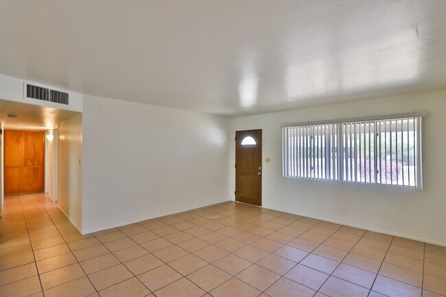 Foto del edificio - 7340 N 39th Ave
