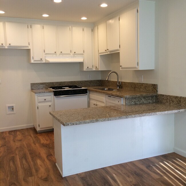 Foto del edificio - 16562 Sabot Ln