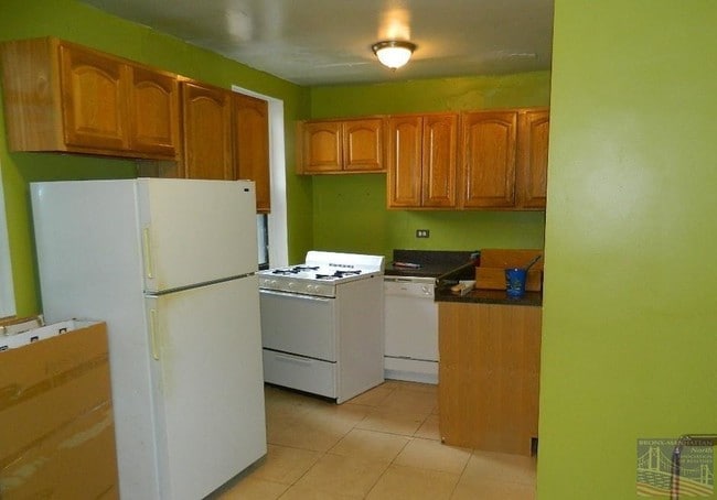 Foto del edificio - 237 N Broadway