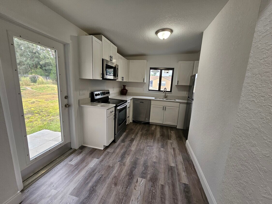 Building Photo - 7807 Holopaw Ave
