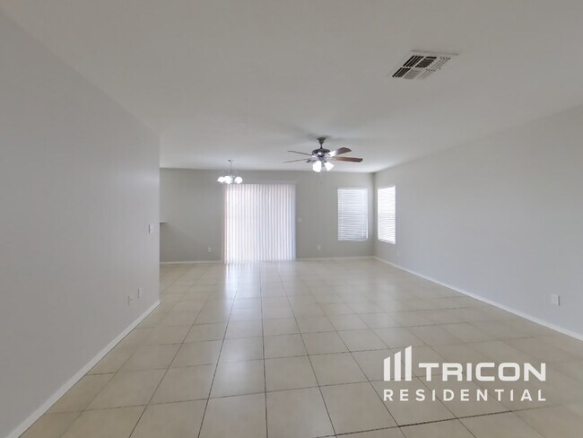 Foto del edificio - 11701 N Olive St