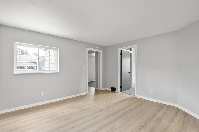 Foto del edificio - Cozy 3 bedroom home in Penn Hills availabl...