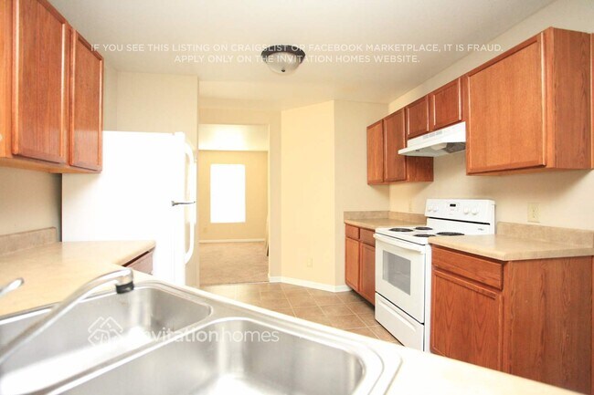 Building Photo - 5425 Idlewild Rd N