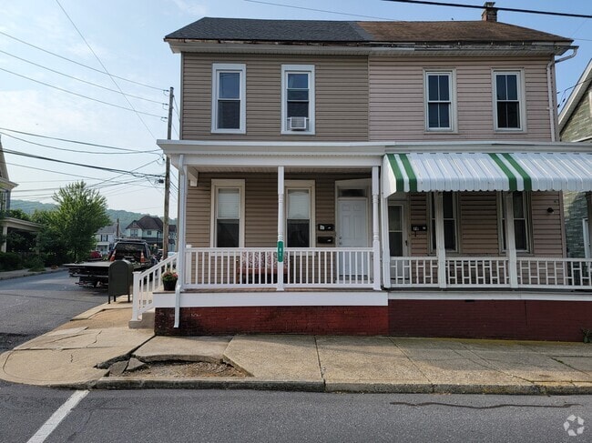 Building Photo - 81 N Church St