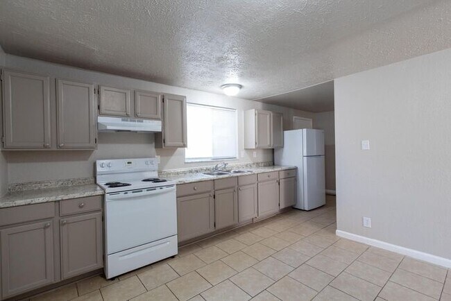 Foto del edificio - 4114 W 33RD STREET