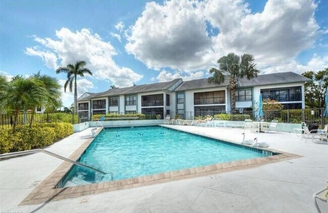 Foto del edificio - 13450 Greengate Blvd