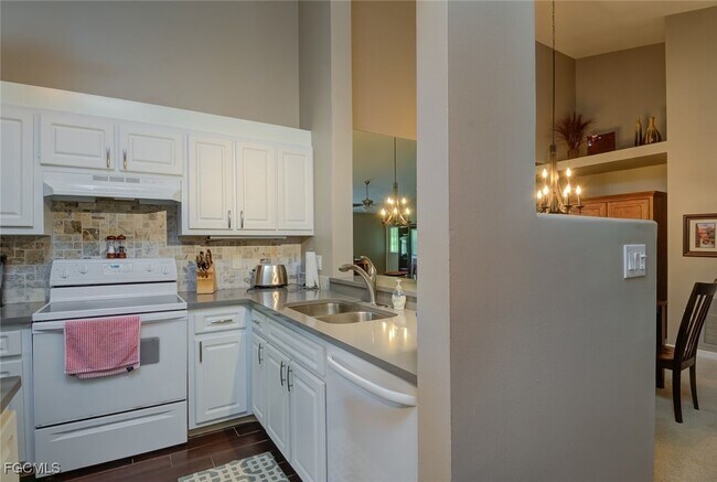 Foto del edificio - 14480 Summerlin Trace Ct