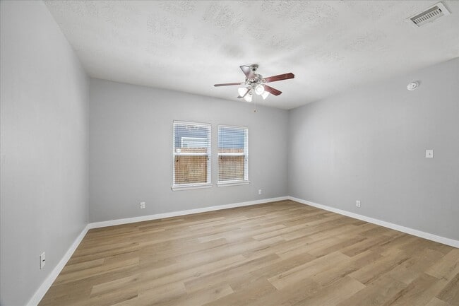 Foto del edificio - 17307 Hannah Oaks Ln