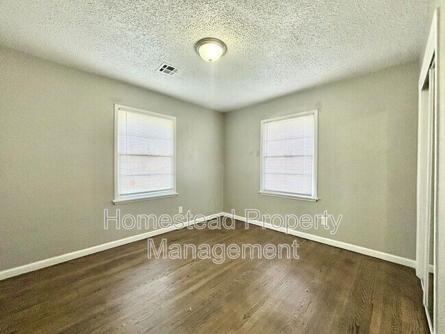 Foto del edificio - 2500 SW 48th St