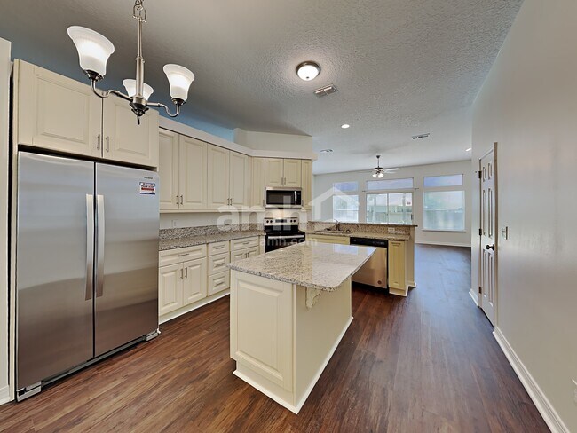 Building Photo - 11373 Chapelgate Ln