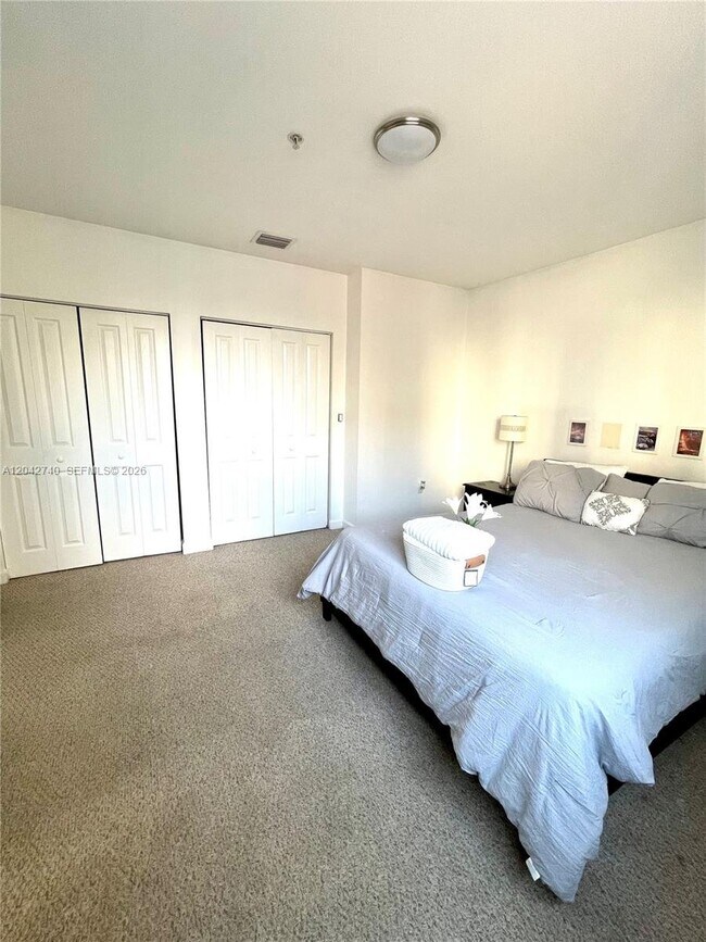 Foto del edificio - 2280 SW 32nd Ave