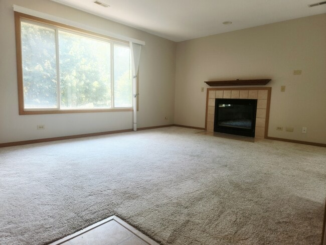 Building Photo - 500 Westwood Ct