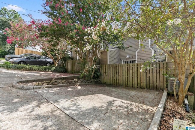 Foto del edificio - 1227 33rd St S