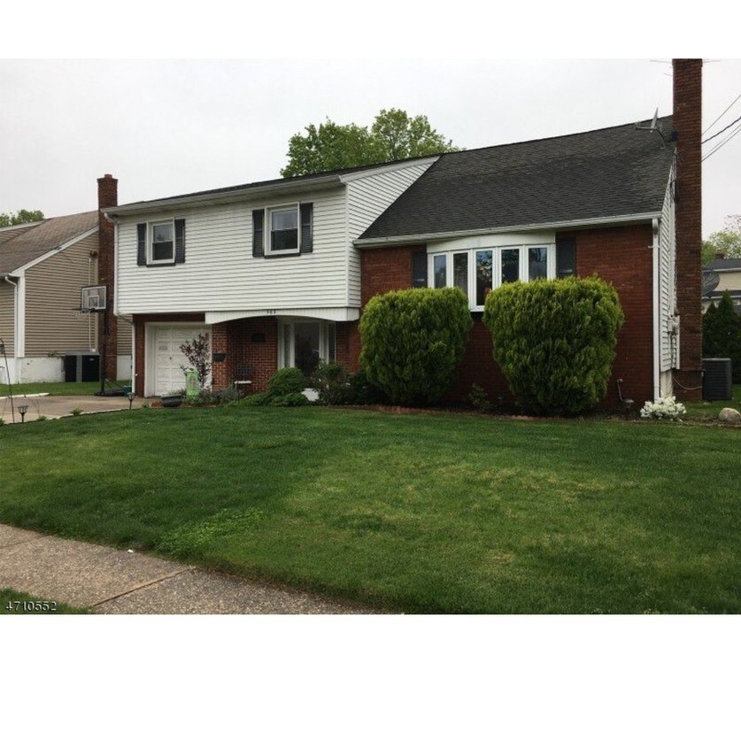 Primary Photo - 562 Scotland Rd