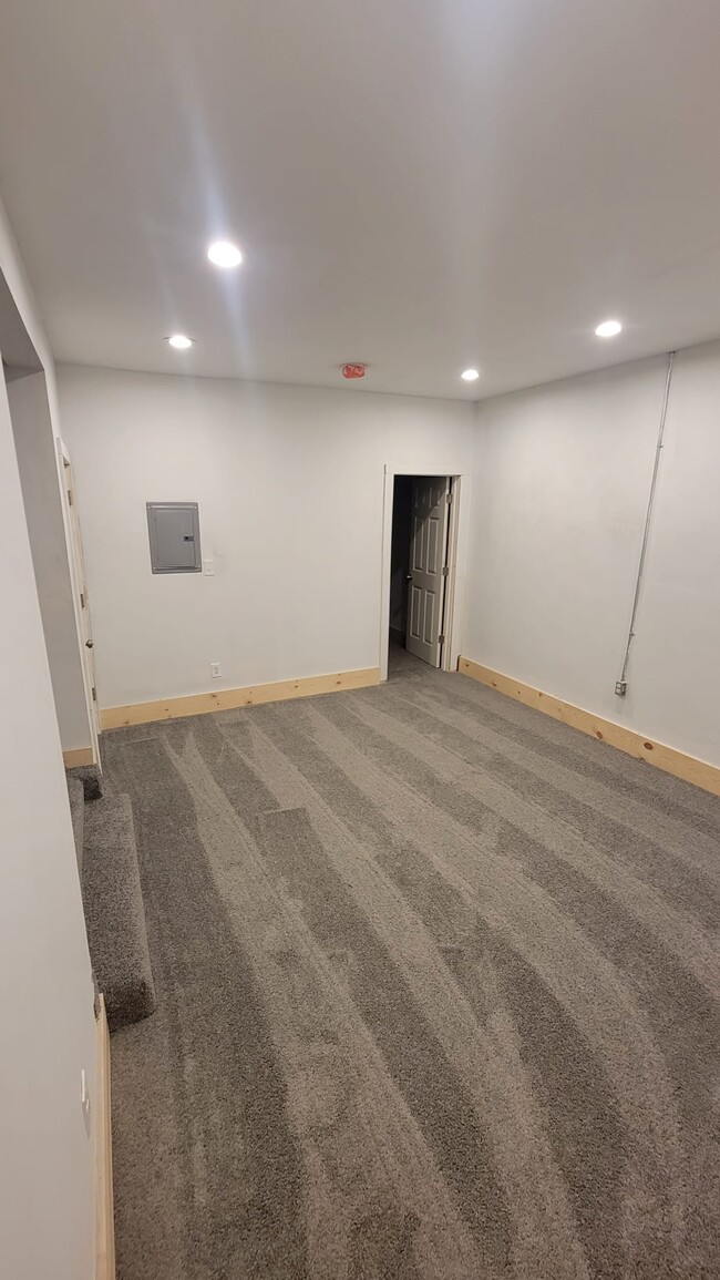 Foto del edificio - 3325 Gratiot Ave