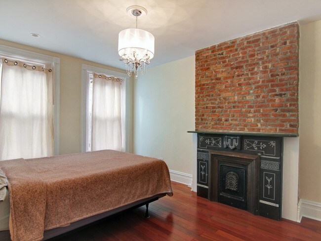 Building Photo - 1109 Park Ave