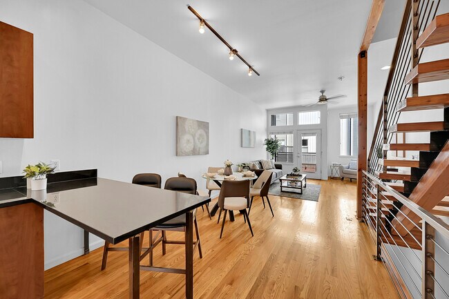 Foto del edificio - 2680 Blake St