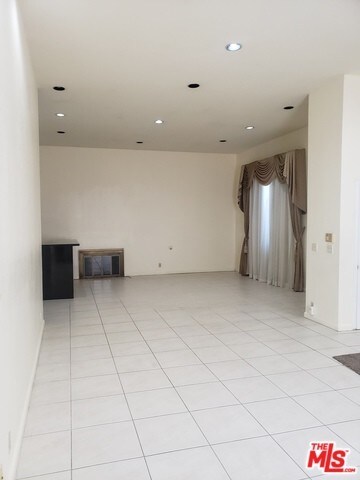 Building Photo - 15750 Morrison St