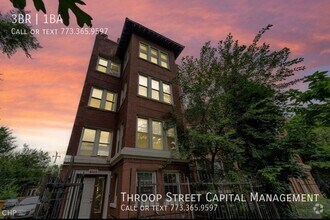 Building Photo - 6024 S Saint Lawrence